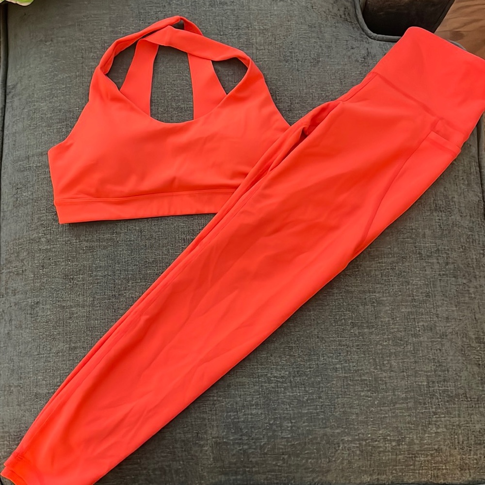 THIS HAS BEEN SOLD! Activewear: Sports Bra and Leggings Matching Set